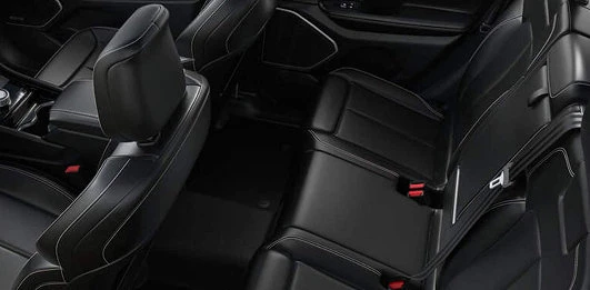 ADJUSTABLE SEATS WITH 16 DIFFERENT POSITIONS